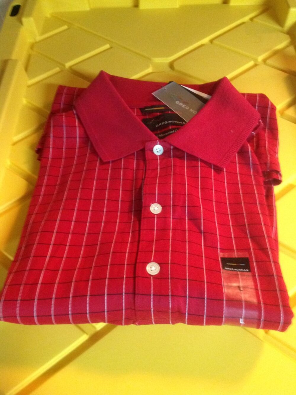 Greg Norman Men's Large Red 3 Button Short Sleeve Polo Shirt - New with Tags